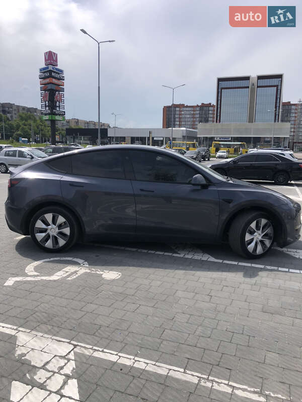 Позашляховик / Кросовер Tesla Model Y 2023 в Львові