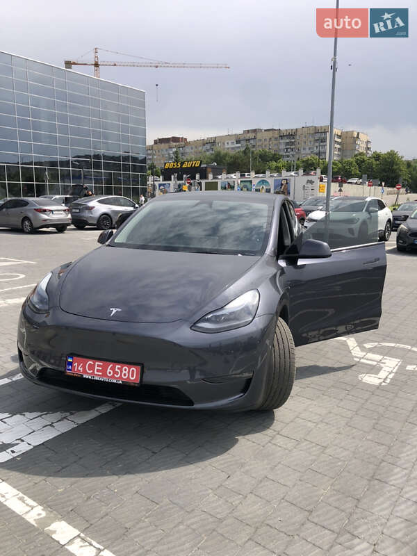 Позашляховик / Кросовер Tesla Model Y 2023 в Львові