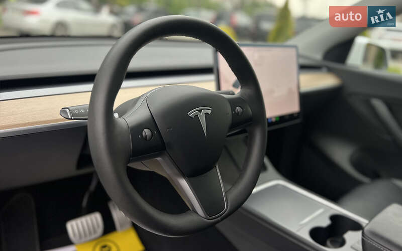 Внедорожник / Кроссовер Tesla Model Y 2022 в Львове