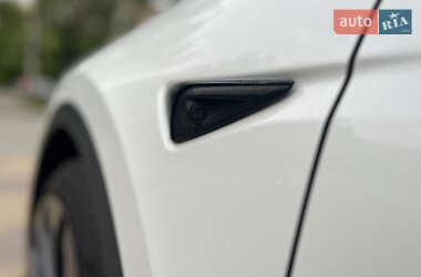 Внедорожник / Кроссовер Tesla Model Y 2022 в 