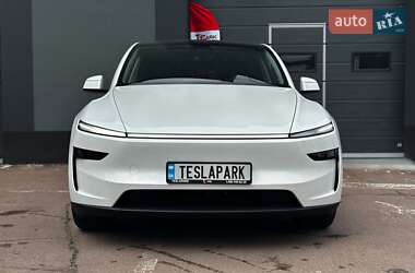 Внедорожник / Кроссовер Tesla Model Y 2025 в 