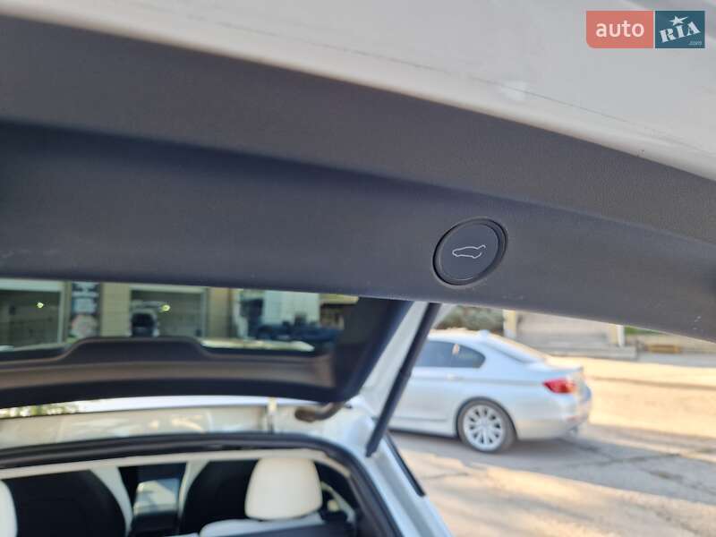 Внедорожник / Кроссовер Tesla Model Y 2022 в Днепре фото 34 Внедорожник / Кроссовер Tesla Model Y 2022 в Днепре