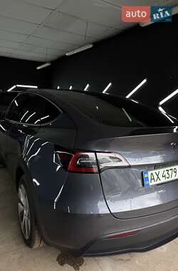 Позашляховик / Кросовер Tesla Model Y 2023 в 