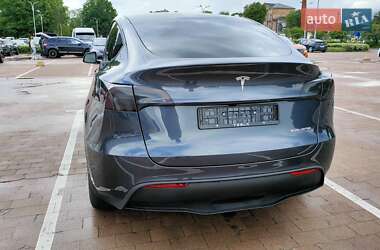 Внедорожник / Кроссовер Tesla Model Y 2024 в 