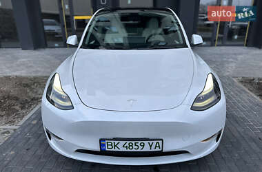 Внедорожник / Кроссовер Tesla Model Y 2023 в 