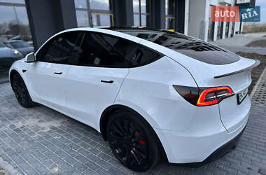 Внедорожник / Кроссовер Tesla Model Y 2023 в 