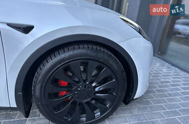 Внедорожник / Кроссовер Tesla Model Y 2023 в 
