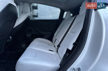 Внедорожник / Кроссовер Tesla Model Y 2023 в 