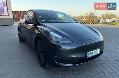 Внедорожник / Кроссовер Tesla Model Y 2024 в 