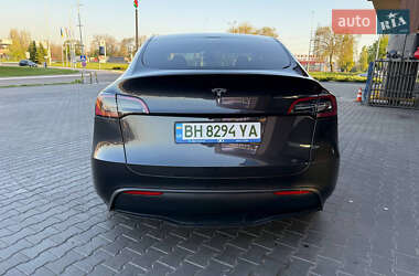 Внедорожник / Кроссовер Tesla Model Y 2024 в 