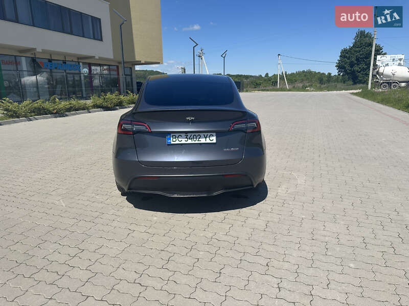 Внедорожник / Кроссовер Tesla Model Y 2023 в Львове