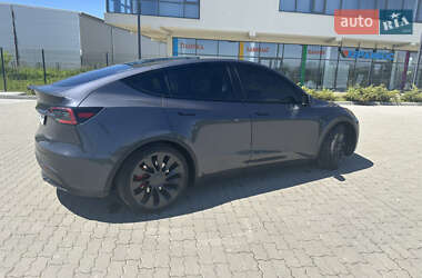 Внедорожник / Кроссовер Tesla Model Y 2023 в 