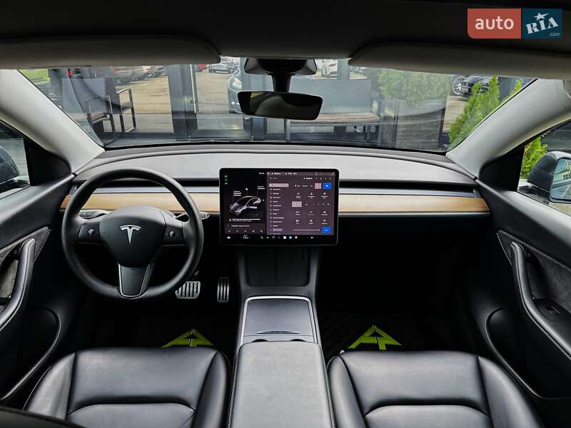 Внедорожник / Кроссовер Tesla Model Y 2022 в Киеве