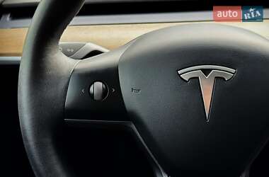 Внедорожник / Кроссовер Tesla Model Y 2022 в 