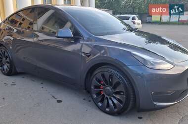 Внедорожник / Кроссовер Tesla Model Y 2021 в 