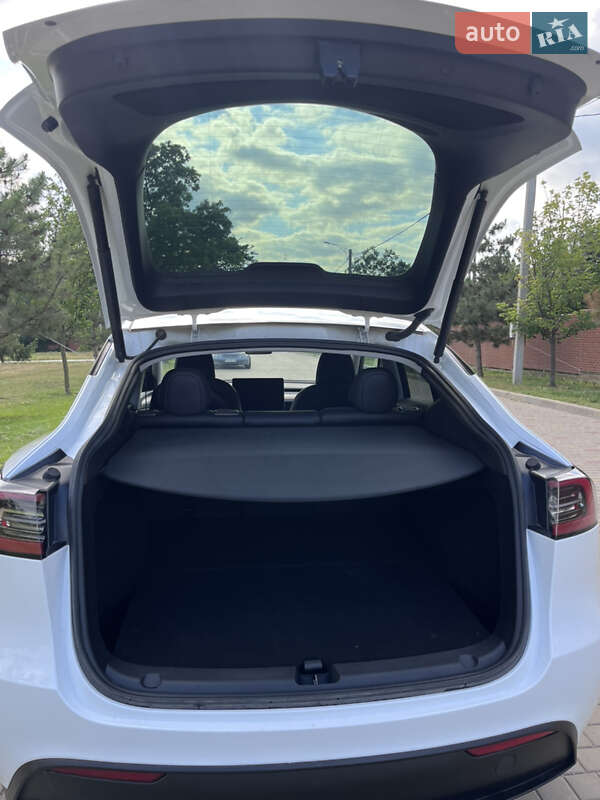 Внедорожник / Кроссовер Tesla Model Y 2023 в Измаиле фото 15 Внедорожник / Кроссовер Tesla Model Y 2023 в Измаиле