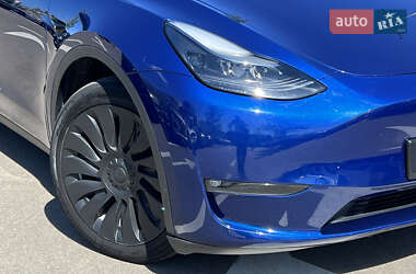 Позашляховик / Кросовер Tesla Model Y 2023 в 