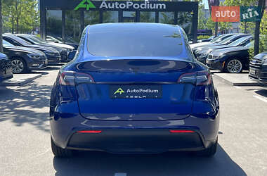 Позашляховик / Кросовер Tesla Model Y 2023 в 