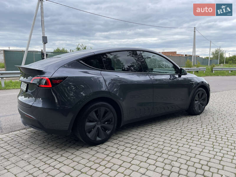 Внедорожник / Кроссовер Tesla Model Y 2023 в 