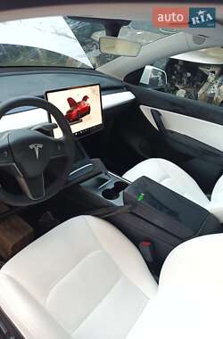 Внедорожник / Кроссовер Tesla Model Y 2022 в 