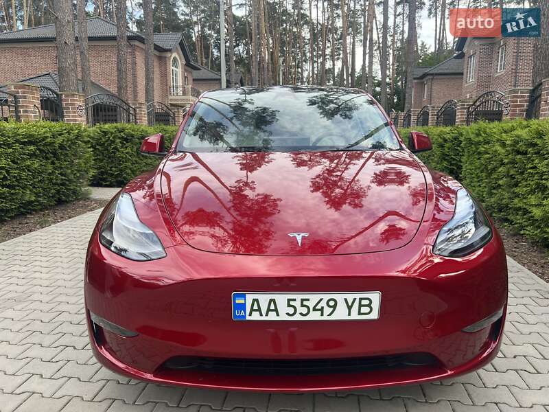 Внедорожник / Кроссовер Tesla Model Y 2024 в Киеве
