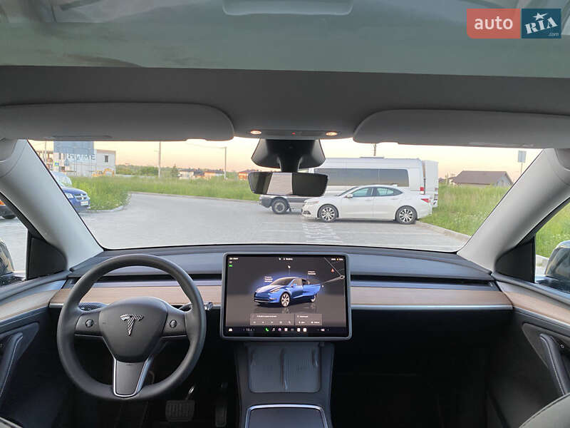 Внедорожник / Кроссовер Tesla Model Y 2023 в Львове
