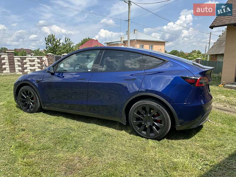Внедорожник / Кроссовер Tesla Model Y 2022 в Черновцах