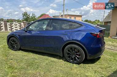Внедорожник / Кроссовер Tesla Model Y 2022 в 