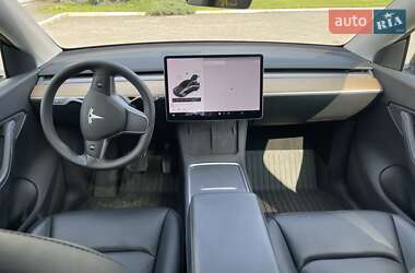 Внедорожник / Кроссовер Tesla Model Y 2021 в 