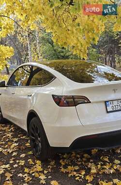Позашляховик / Кросовер Tesla Model Y 2022 в 