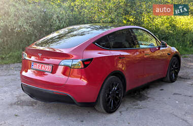 Позашляховик / Кросовер Tesla Model Y 2023 в 
