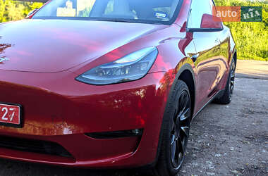 Позашляховик / Кросовер Tesla Model Y 2023 в 