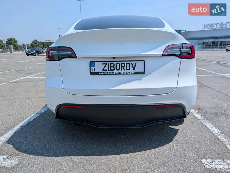Позашляховик / Кросовер Tesla Model Y 2022 в Києві