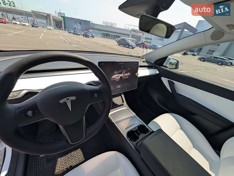 Позашляховик / Кросовер Tesla Model Y 2022 в Києві