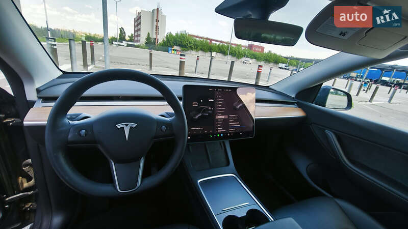 Внедорожник / Кроссовер Tesla Model Y 2022 в Харькове