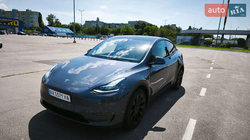 Tesla Model Y 2022