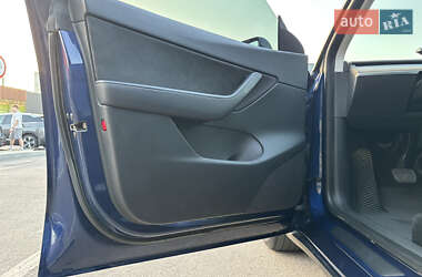 Внедорожник / Кроссовер Tesla Model Y 2022 в 