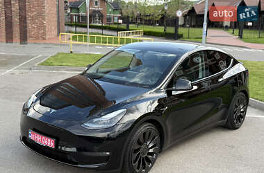 Позашляховик / Кросовер Tesla Model Y 2023 в 