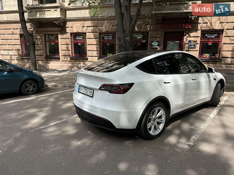 Внедорожник / Кроссовер Tesla Model Y 2020 в Одессе