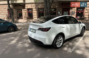 Внедорожник / Кроссовер Tesla Model Y 2020 в 