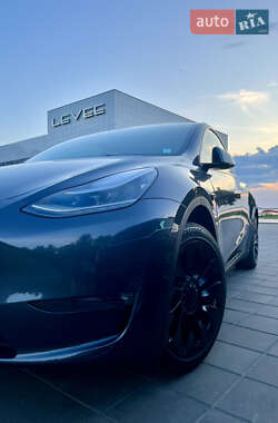 Позашляховик / Кросовер Tesla Model Y 2020 в 