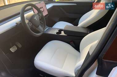 Позашляховик / Кросовер Tesla Model Y 2024 в 