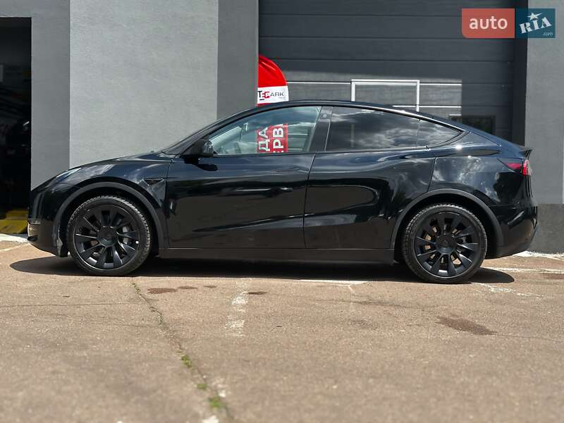 Внедорожник / Кроссовер Tesla Model Y 2022 в Киеве