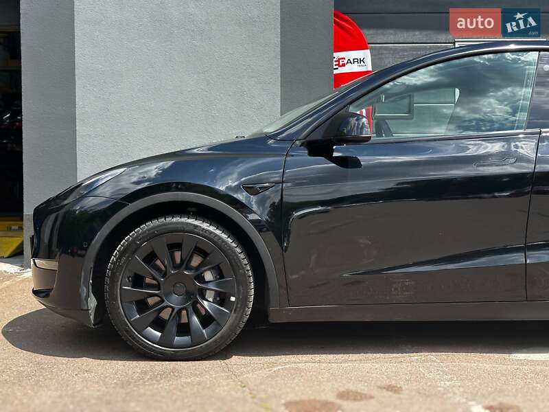Внедорожник / Кроссовер Tesla Model Y 2022 в Киеве