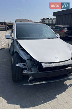 Внедорожник / Кроссовер Tesla Model Y 2021 в 
