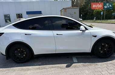 Позашляховик / Кросовер Tesla Model Y 2021 в 