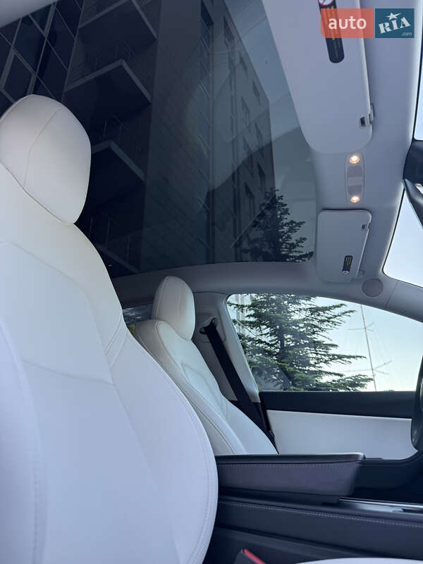 Внедорожник / Кроссовер Tesla Model Y 2021 в Виннице