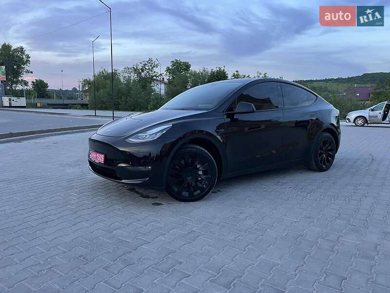 Внедорожник / Кроссовер Tesla Model Y 2023 в 