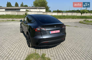 Внедорожник / Кроссовер Tesla Model Y 2024 в 