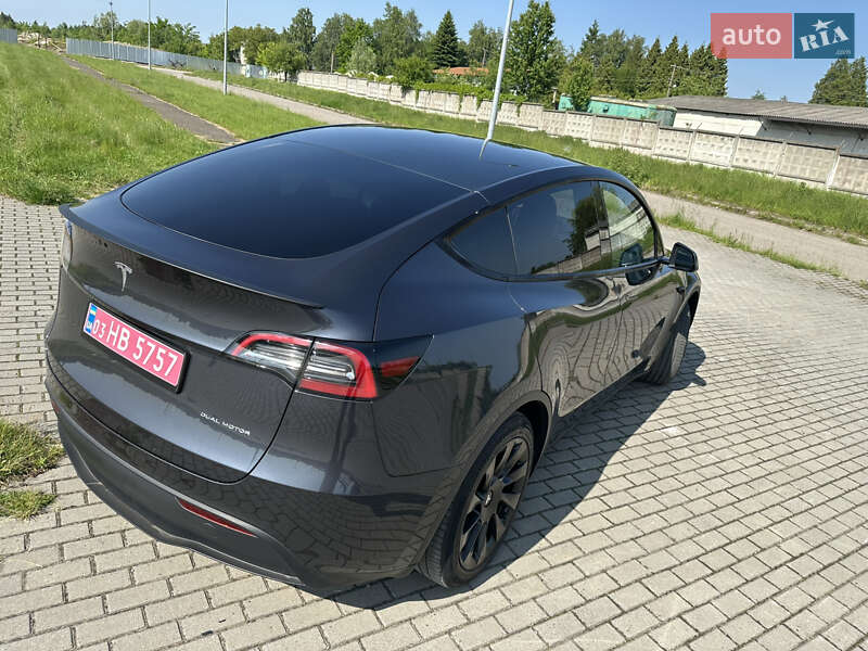 Позашляховик / Кросовер Tesla Model Y 2024 в Львові